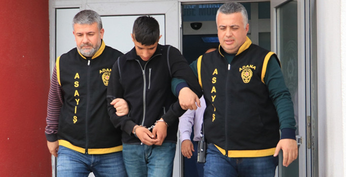 Adana'da alkollü gencin tekme attığı bisikletten düşen 2 aylık Suriyeli bebek öldü