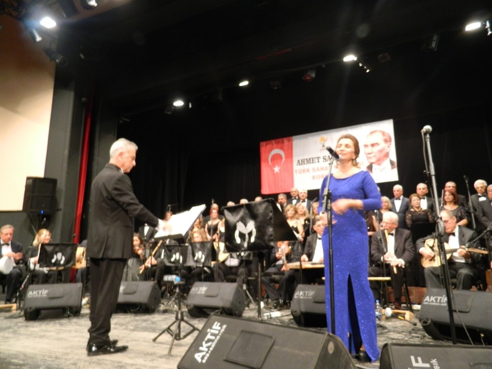 Adana’da Amir Ateş’in besteleri seslendirildi 