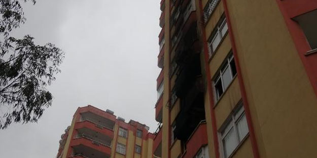 Adana'da apartmanda çıkan yangında 4'ü çocuk 6 kişi dumandan etkilendi