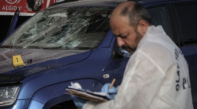 Adana'da araç parkı kavgası: 6 kişi yaralandı