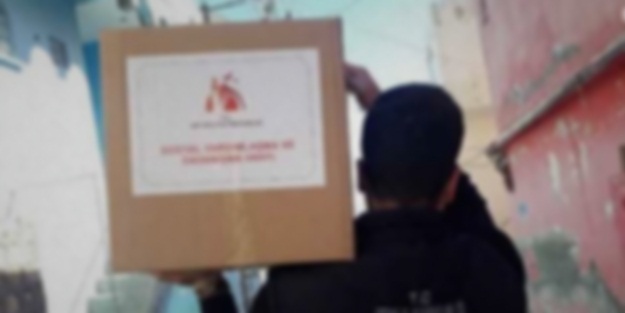 Adana'da CHP'li olduğu iddia edilen şahıslardan Vefa Yardımlaşma Grubu'na saldırı