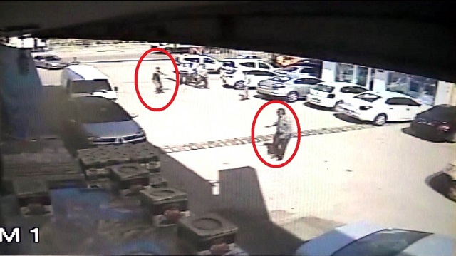 Adana'da damat ile kayınpeder sokak ortasında çatıştı