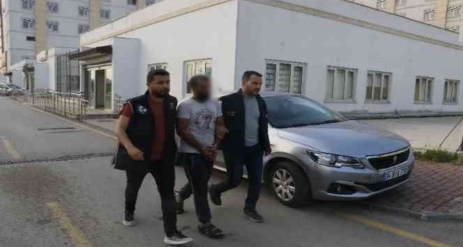 Adana'da DEAŞ operasyonu: 10 gözaltı