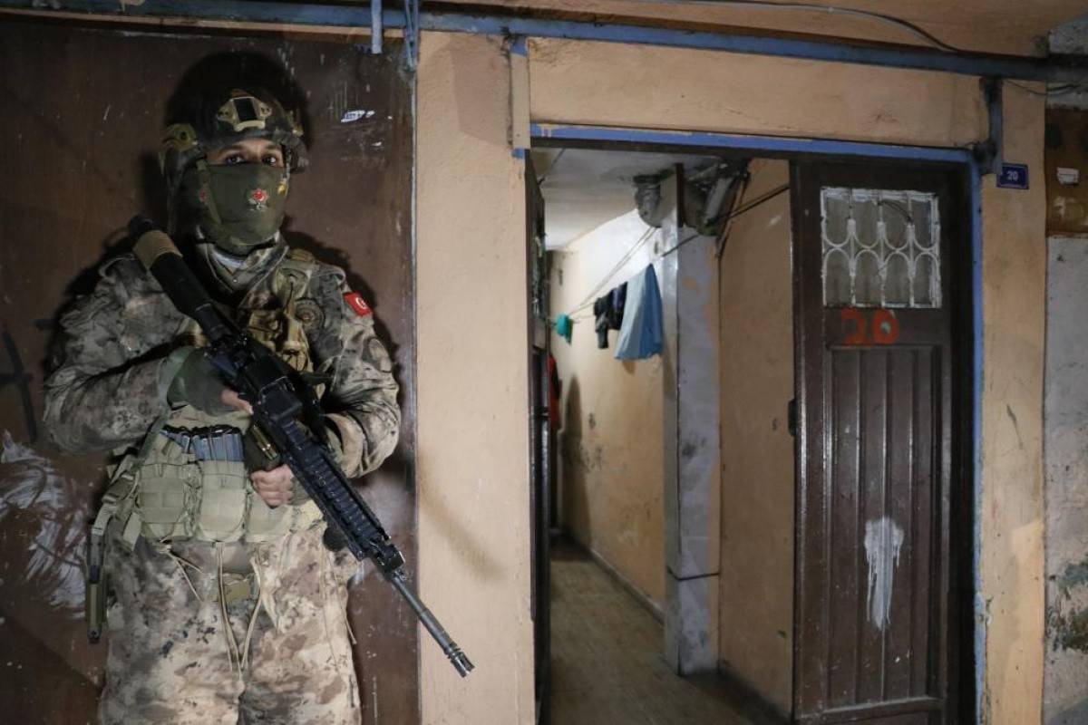 Adana'da DEAŞ operasyonu: Çok sayıda gözaltı var