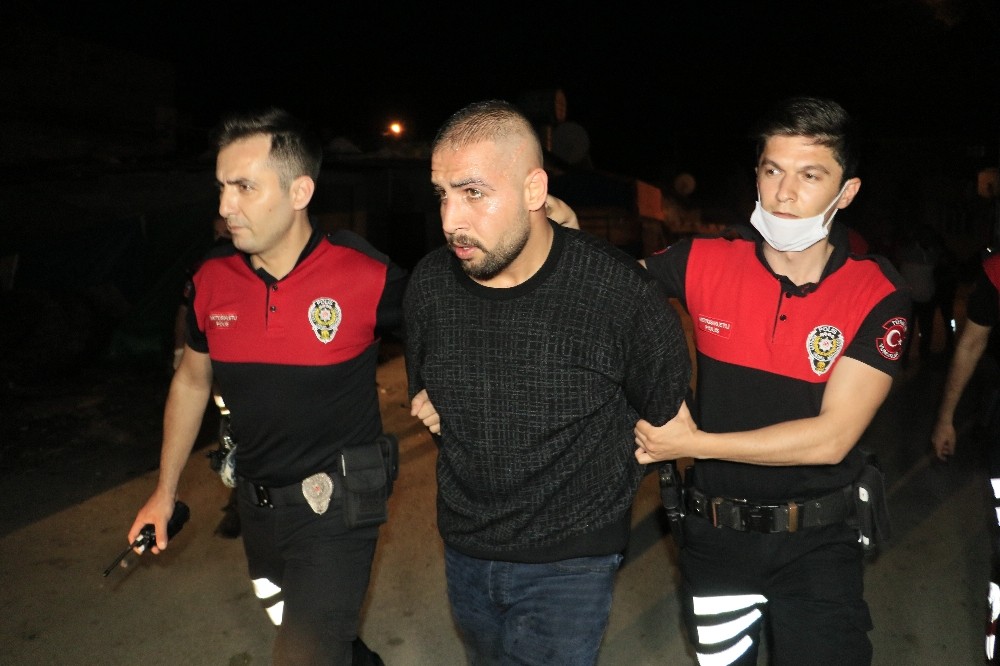 Adana’da, ‘dur’ ihtarına uymayıp kaza yapan ve kaçan şahıslar evlerinde yakalandı 