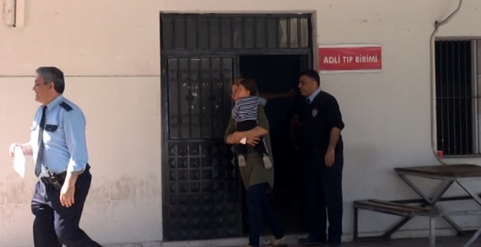 Adana'da eşi dövdü, çocuğuyla polise sığındı