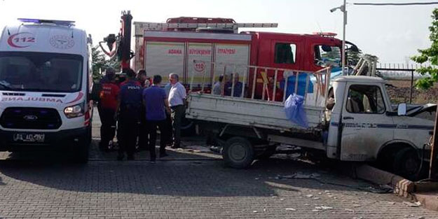 Adana'da feci kaza: Ölü ve yaralılar var