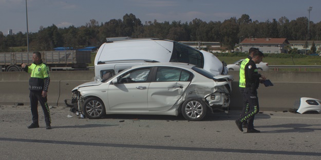 Adana'da feci kaza: Yaralılar var