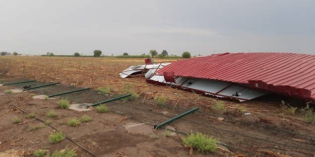 Adana'da fırtına ve sağanak etkili oldu