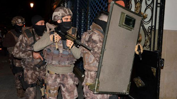 Adana'da Furkan Vakfı'na operasyon!