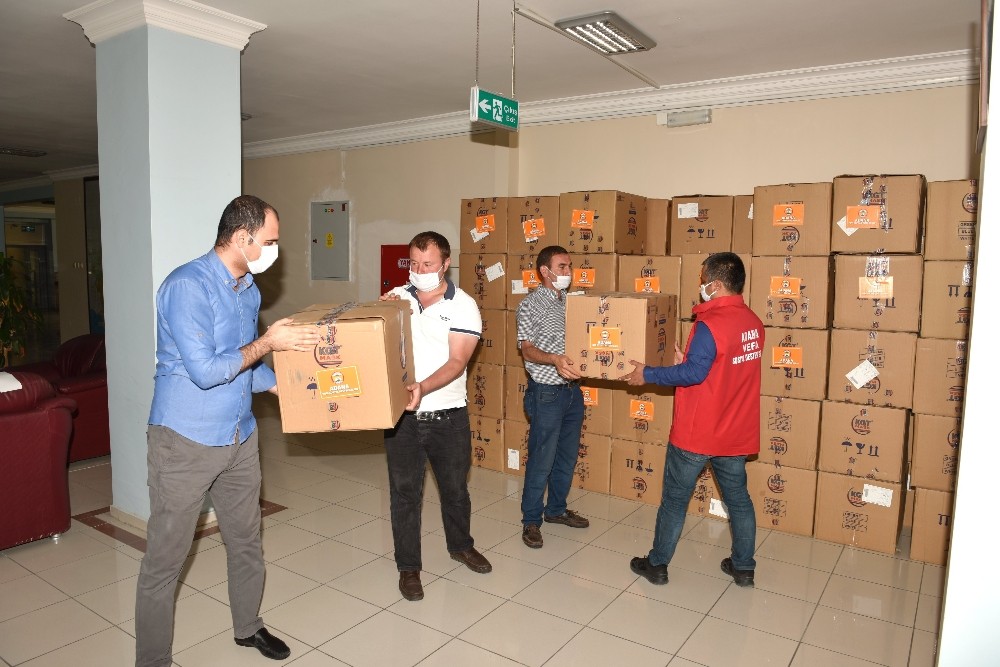 Adana’da kamu görevlisine 500 bin maske 
