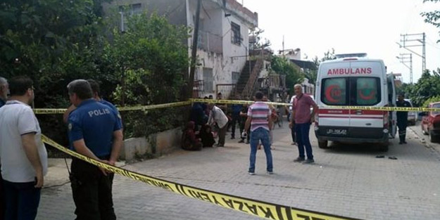 Adana’da kan donduran olay! 15 yaşındaki kızın boğazını kesti