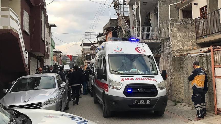 Adana'da karbonmonoksit gazından zehirlenen baba ve 2 çocuğu hayatını kaybetti