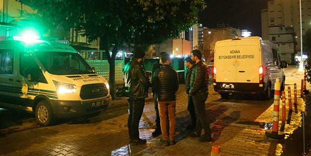 Adana'da kavga ederken TIR çarptı! Ölüler var