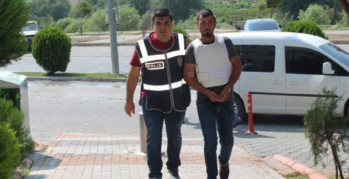 Adana'da kız kardeşini terk ettiği için eniştesini öldürdü