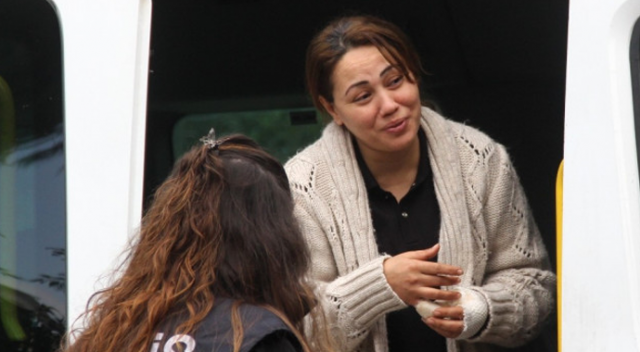 Adana'da kocasının boğazını keserek öldürdü
