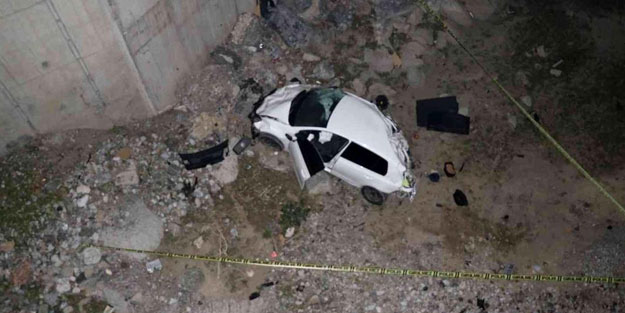 Adana'da kontrolden çıkan otomobil Çakıt Çayı'na uçtu