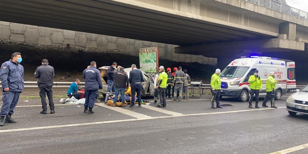 Adana'da korkunç kaza: Ölü ve yaralılar var