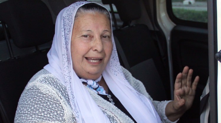 Adana'da maaşını kaptıran yaşlı kadının dili tutuldu!