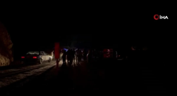 Adana'da otomobil 70 metrelik uçuruma yuvarlandı! Bir bebek 5 kişi can verdi