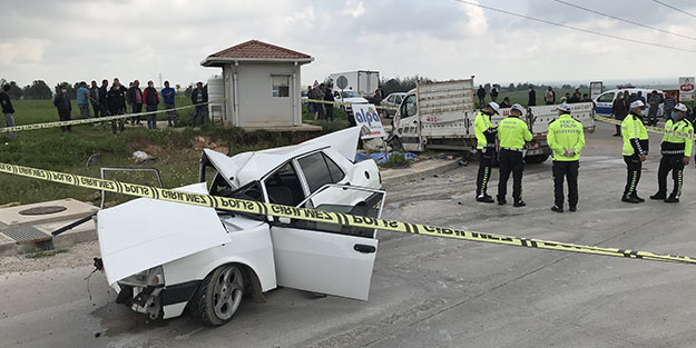 Adana’da otomobil ile kamyonet çarpıştı! Feci kazada ölü ve yaralılar var