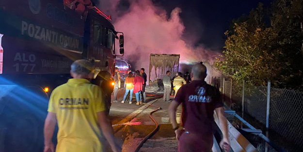 Otoyolda tır alev alev yandı!