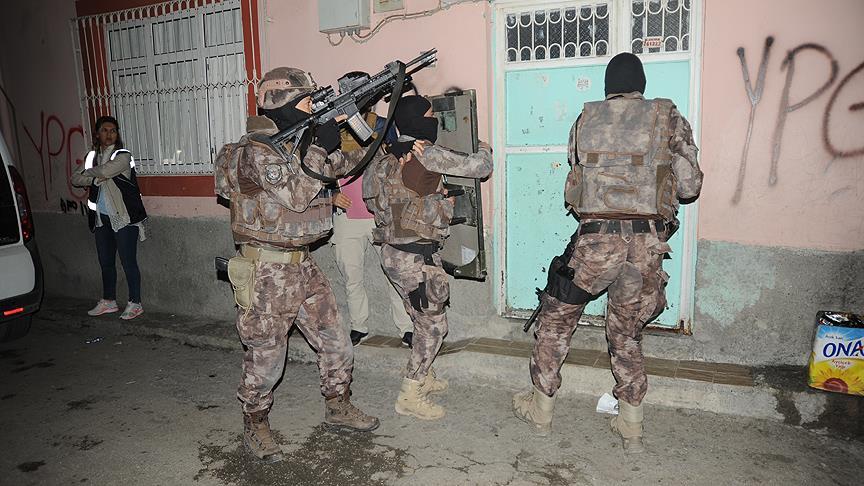 Adana'da PKK/KCK operasyonu: 13 kişi gözaltında