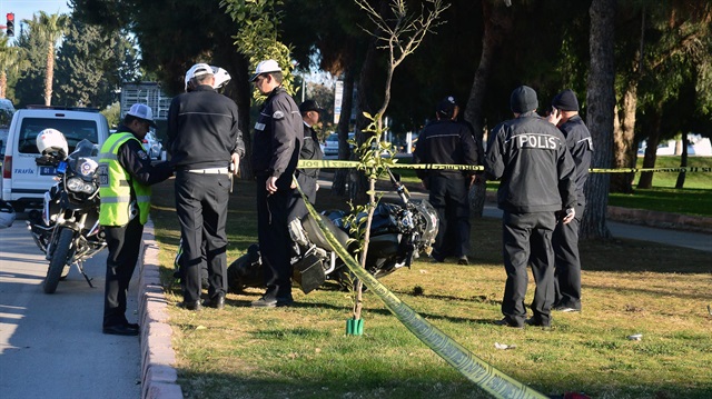 Adana'da polis ekibi kaza yaptı: 1 şehit 1 yaralı