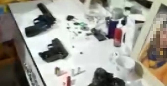 Adana'da polis, silah kaçakçılarına göz açtırmadı