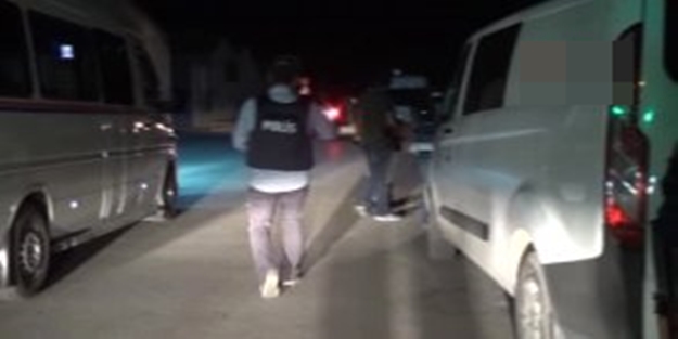 Adana'da polise saldırı!