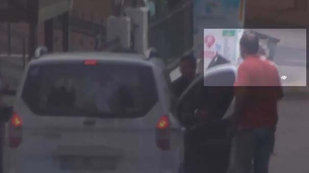Adana'da polise yakalanmamak için 'medyum' tutmuşlar!