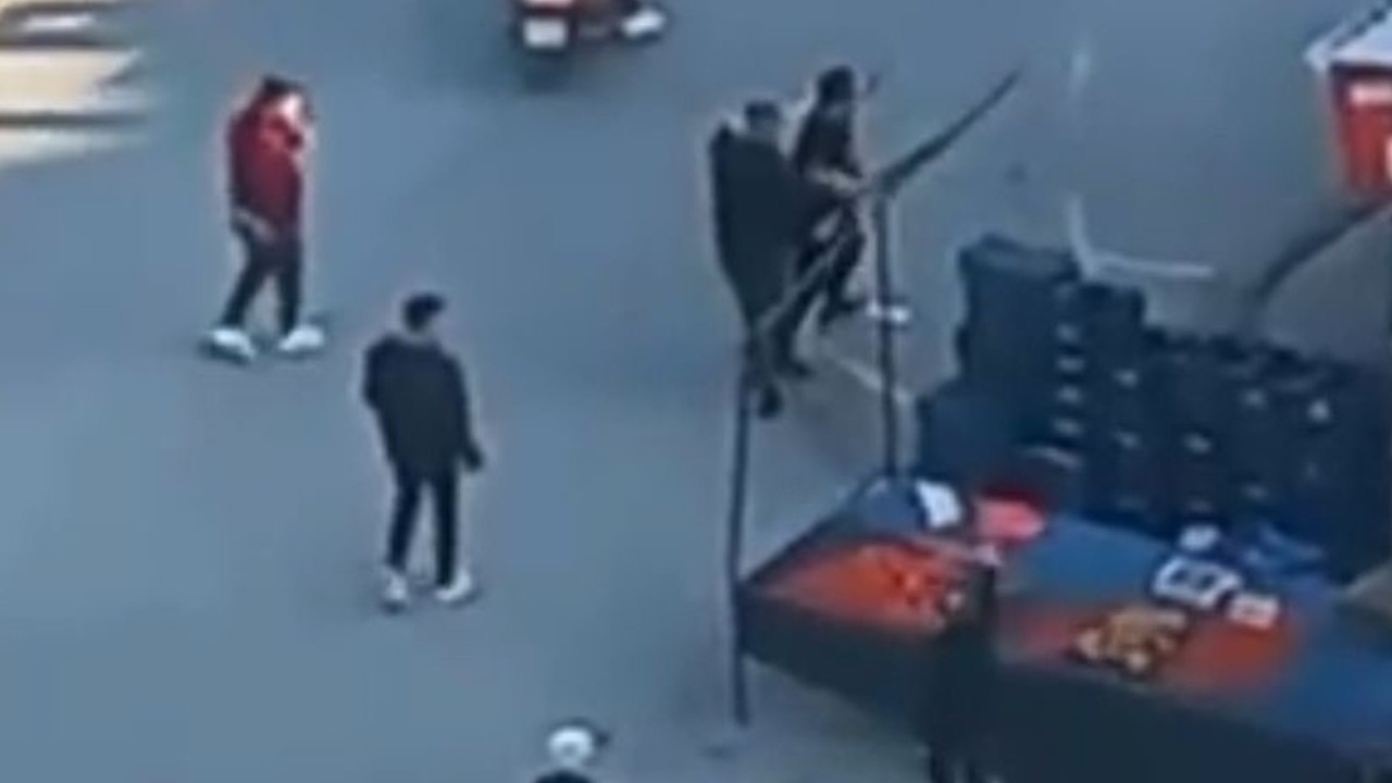 Adana’da restorana silahlı saldırı: 3 kişi yaralandı, şüpheli kaçtı