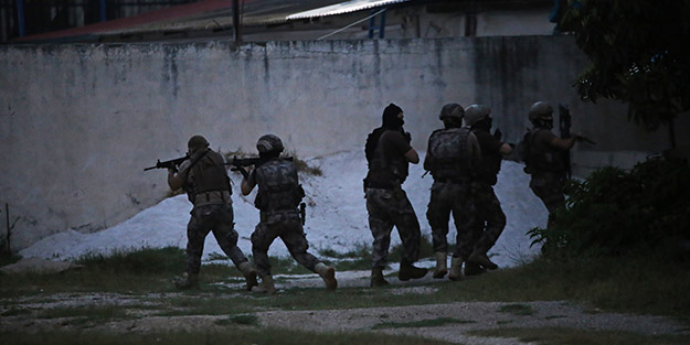 Kentte şafak vakti flaş operasyon! Terör örgütünün sözde istihbaratçıları ve savaşçıları yakalandı