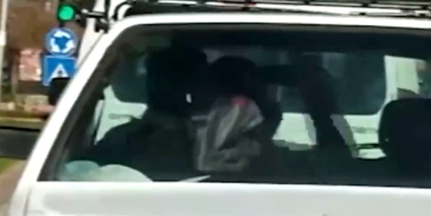 Adana'da şaşırtan görüntü! Kadından sürücüye şiddet