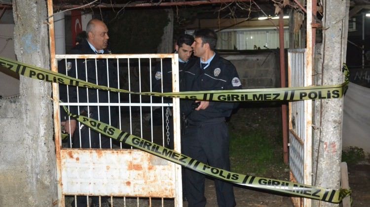 Adana'da silahlıçatışma: Ölü ve yaralılar var