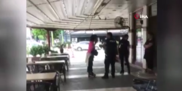 Adana'da telefonunu çaldıran kadın polise hakaret yağdırdı!