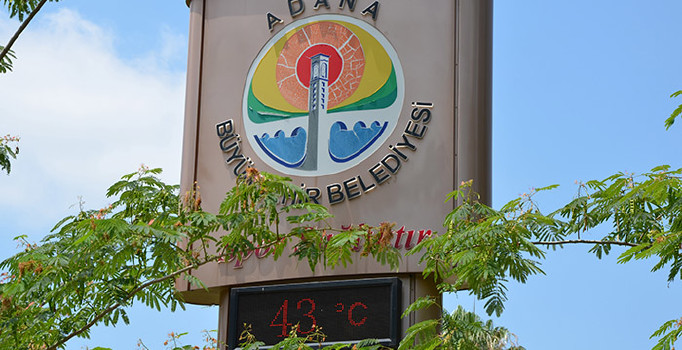 Adana’da termometreler 43 derece