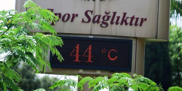 Termometrelerin 44 dereceyi gösterdiği şehir!