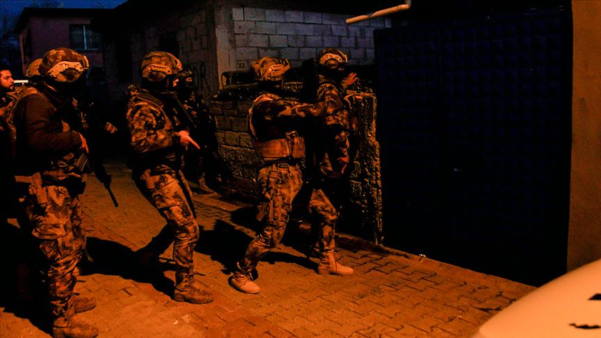 Adana'da terör operasyonu: 7 kişi gözaltında