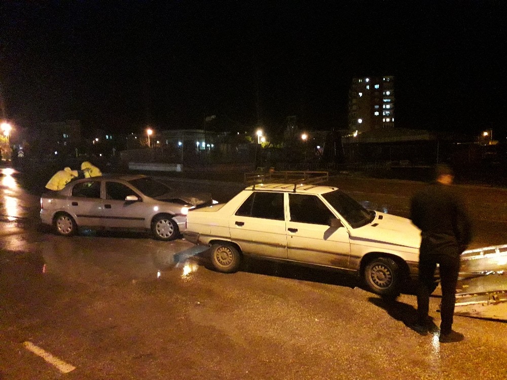 Adana’da trafik kazası: 3 yaralı 