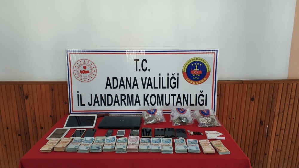Adana’da uyuşturucu operasyonu: 16 gözaltı 