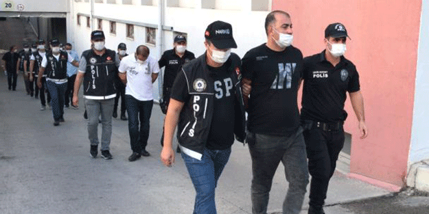 Uyuşturucu sattıkları iddiasıyla 4 zanlı tutuklandı