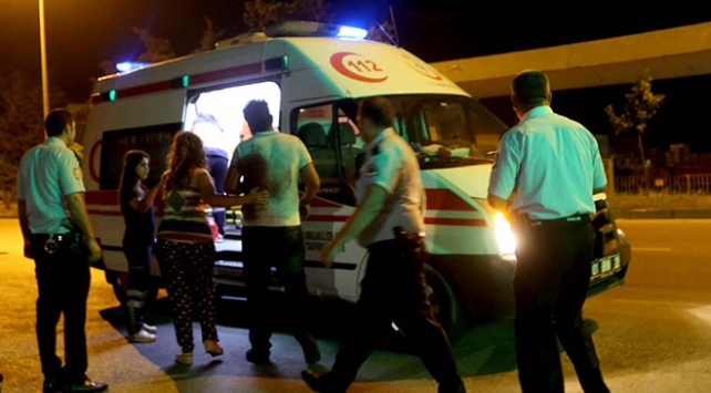 Adana'da yaralı halde 30 kilometre araç sürdü