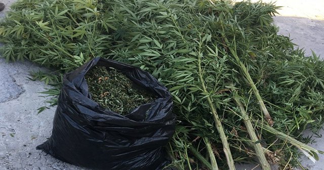 Adana’da zehir tacirlerine darbe: 25 kişi gözaltında