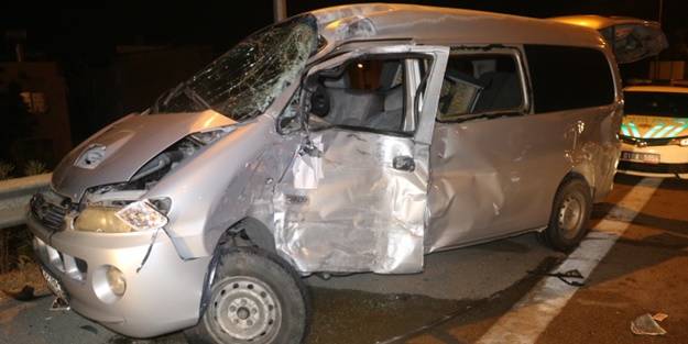Adana'da zincirleme kaza: Çok sayıda yaralı var