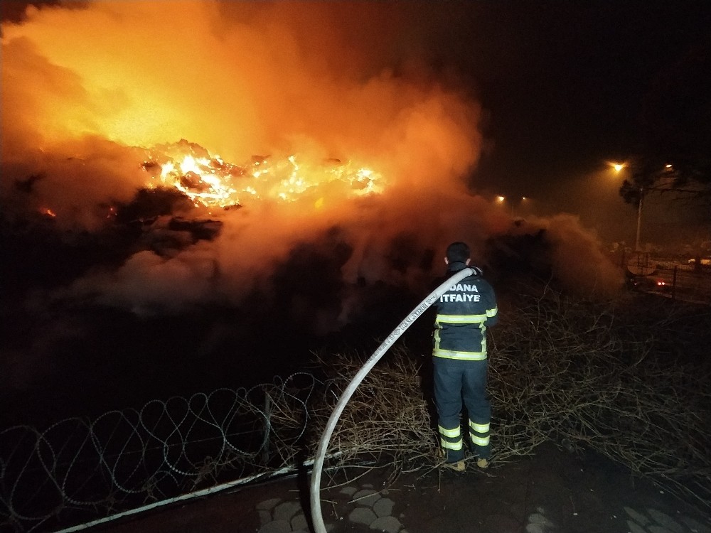 Adana’daki fabrika yangını 18 saattir devam ediyor 
