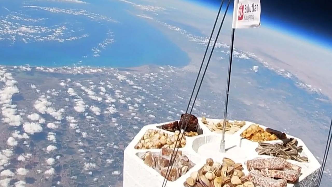 O ilimizden uzaya bakın ne gönderildi: Bir ilke imza attık!