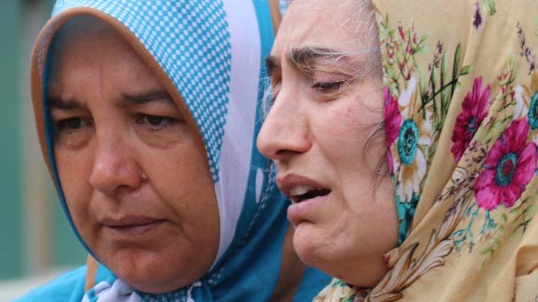 Adana'nın Saimbeyli ilçesinde göldeki otomobili çıkarma çalışması yeniden başladı