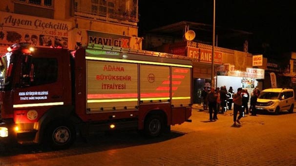 Adana'nın Seyhan ilçesinde eczane deposu kundaklandı