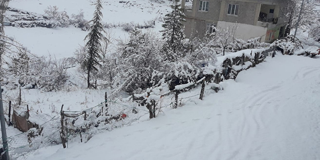 O ilçede eğitime kar engeli